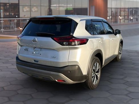Used 2021 Nissan Rogue SV FWD image 11