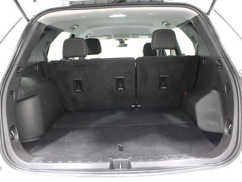 Used 2021 Chevrolet Equinox LS FWD image 22