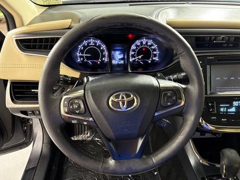 Used 2015 Toyota Avalon XLE Touring FWD image 30