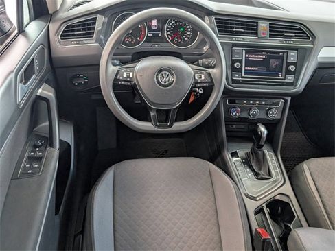 Used 2019 Volkswagen Tiguan S image 9