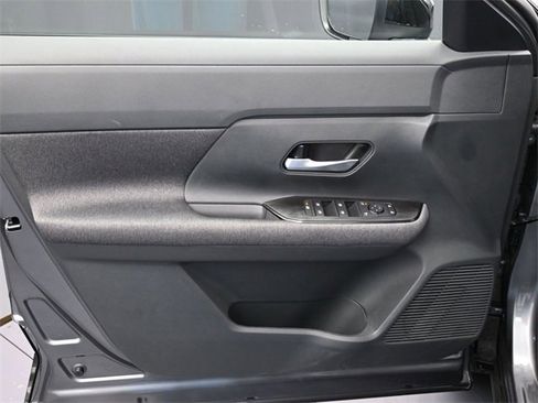 New 2026 Nissan Kicks SV image 15