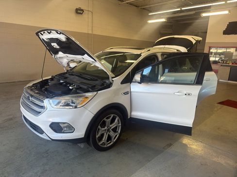 Used 2017 Ford Escape Titanium w/ Equipment Group 301A image 9
