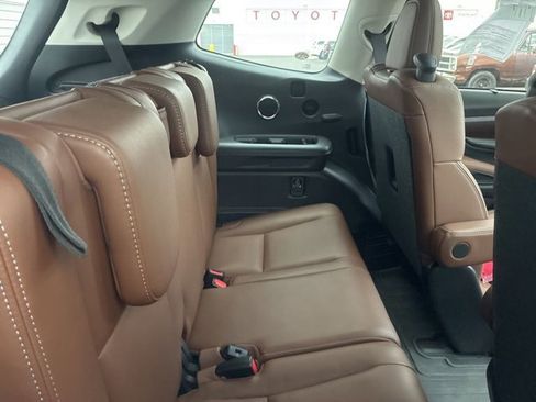 Used 2023 Subaru Ascent Touring AWD/4WD image 14