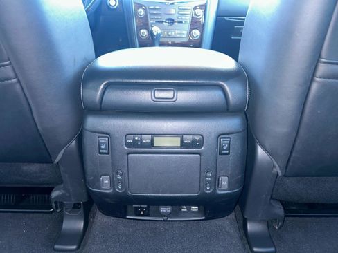 Used 2018 Nissan Armada Platinum w/ Cargo Package image 18