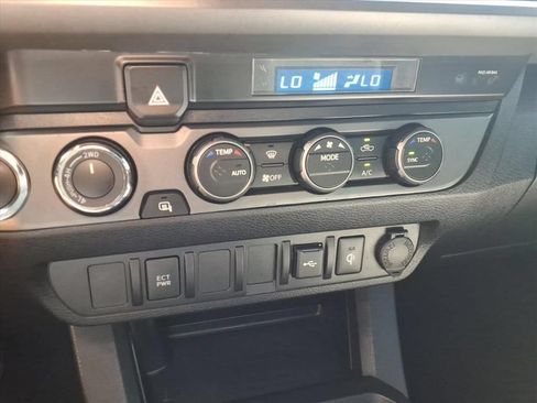 Used 2023 Toyota Tacoma TRD Off-Road AWD/4WD image 25