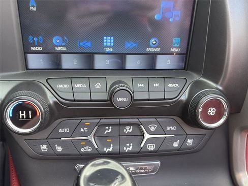 Used 2019 Chevrolet Corvette Stingray Convertible image 19