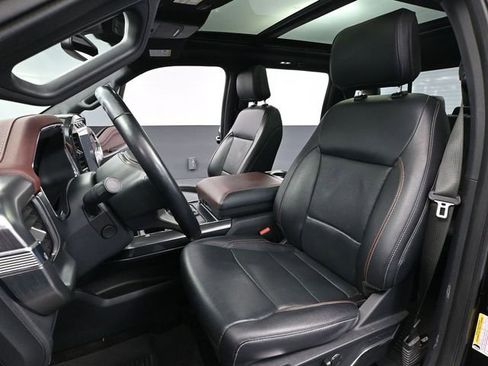 Used 2022 Ford F150 Lariat w/ Equipment Group 502A High image 27