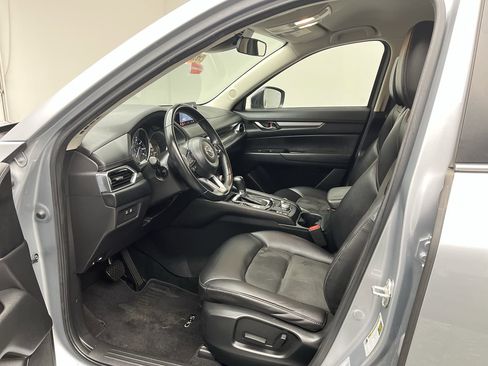 Used 2020 MAZDA CX-5 Touring image 3