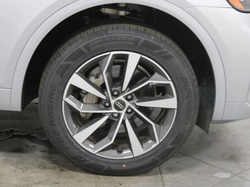 Used 2024 Audi Q5 2.0T Premium Plus AWD/4WD image 12