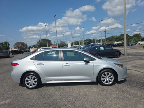 Certified 2026 Toyota Corolla LE FWD image 3