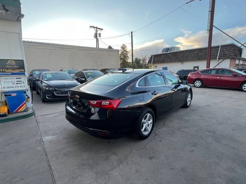Used 2017 Chevrolet Malibu LS FWD image 7