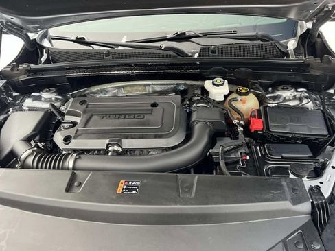 Used 2022 Buick Envision Essence w/ Technology Package I image 10