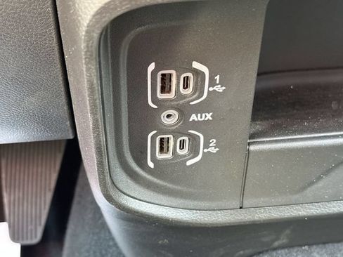 Used 2024 RAM 2500 Laramie w/ Safety Group AWD/4WD image 36