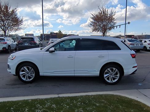 Used 2023 Audi Q7 Premium Plus image 10