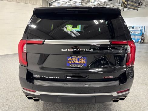 Used 2025 GMC Yukon XL Denali AWD/4WD image 6