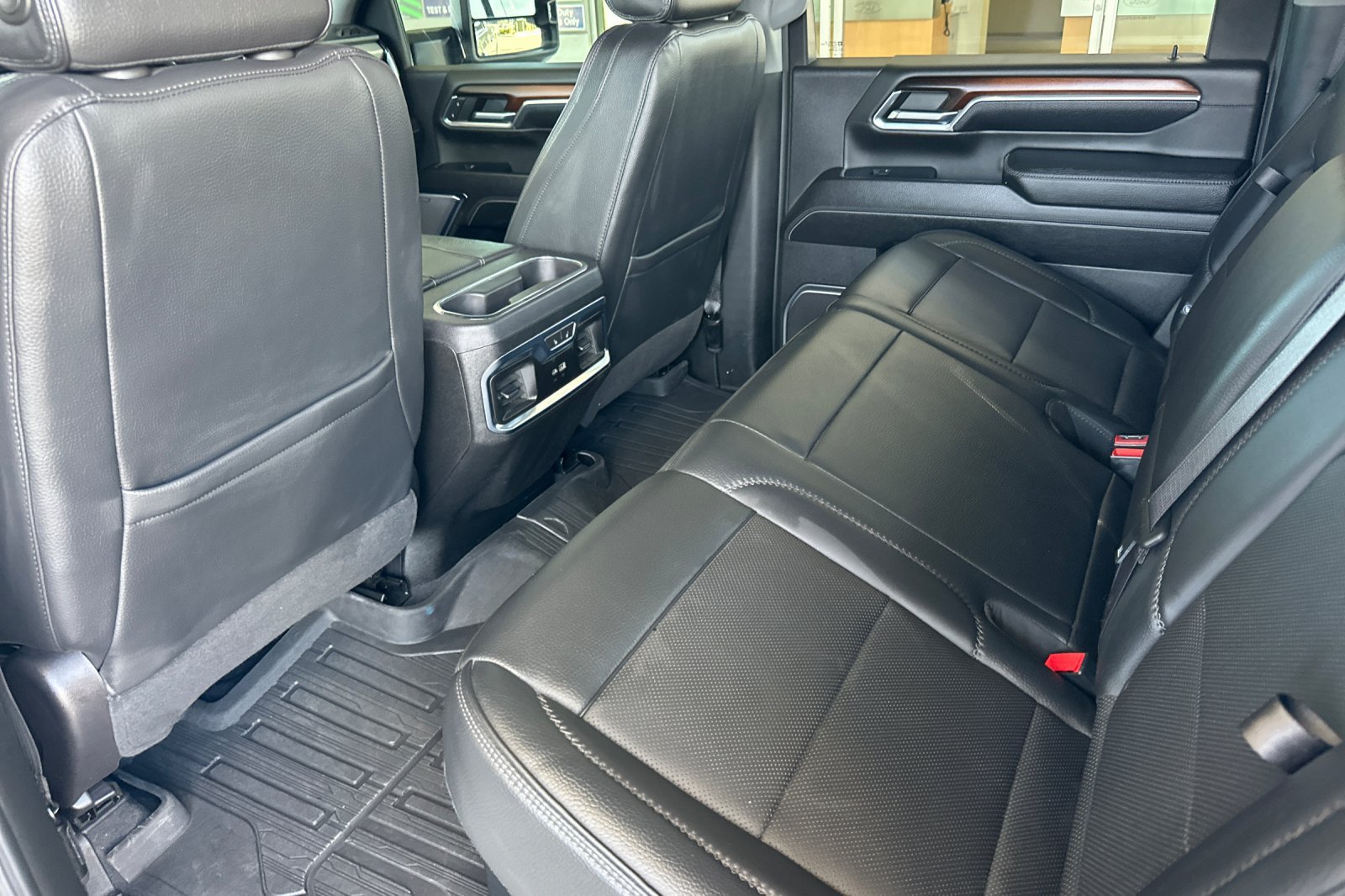 Used 2024 GMC Sierra 3500 Denali w/ Denali Reserve Package AWD/4WD image 11