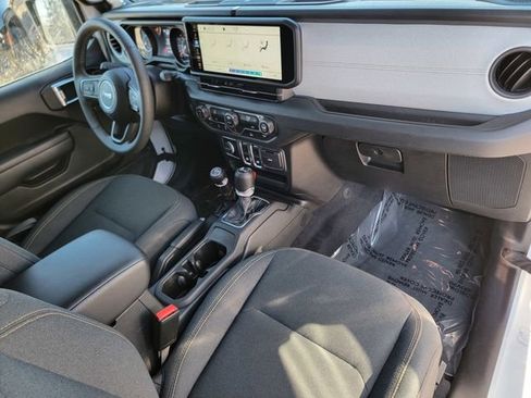 Certified 2025 Jeep Wrangler Sport S image 25