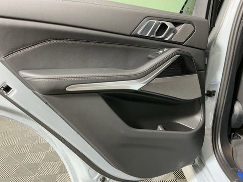 New 2026 BMW X5 xDrive40i w/ M Sport Package image 24