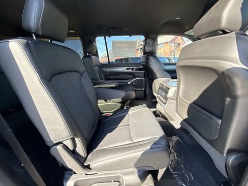 New 2026 Jeep Grand Wagoneer Limited image 34