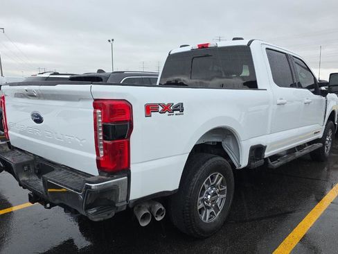 Used 2024 Ford F250 Lariat w/ FX4 Off-Road Package image 4