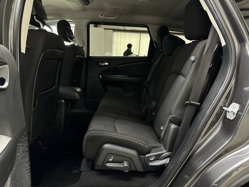Used 2019 Dodge Journey SE w/ Premium Group FWD image 13