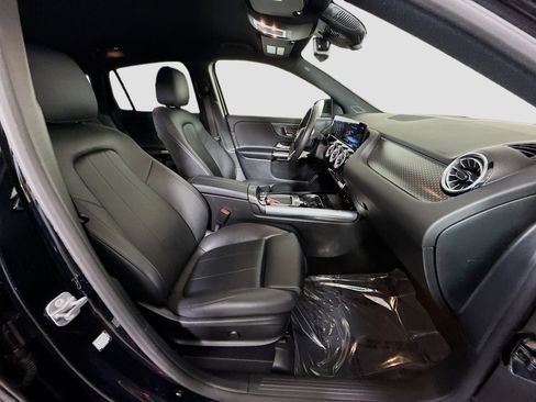 Used 2025 Mercedes-Benz GLA 250 4MATIC image 29