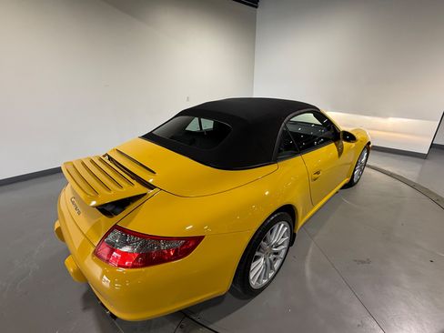Used 2006 Porsche 911 Carrera RWD image 53