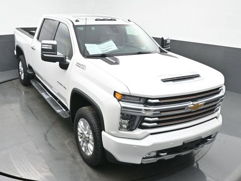 Used 2022 Chevrolet Silverado 2500 High Country image 45