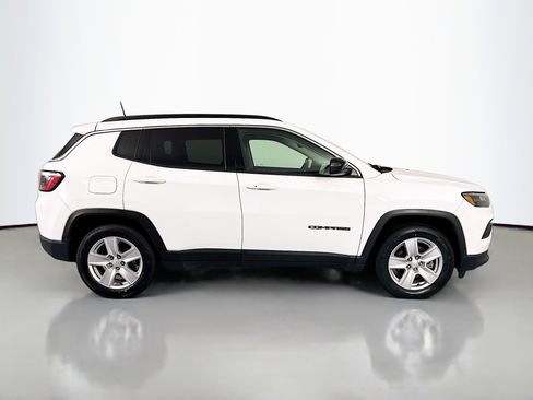 Used 2022 Jeep Compass Latitude w/ Convenience Group image 4