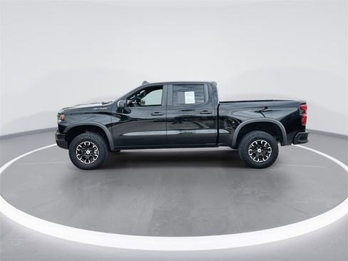 Used 2024 Chevrolet Silverado 1500 ZR2 w/ Technology Package image 5