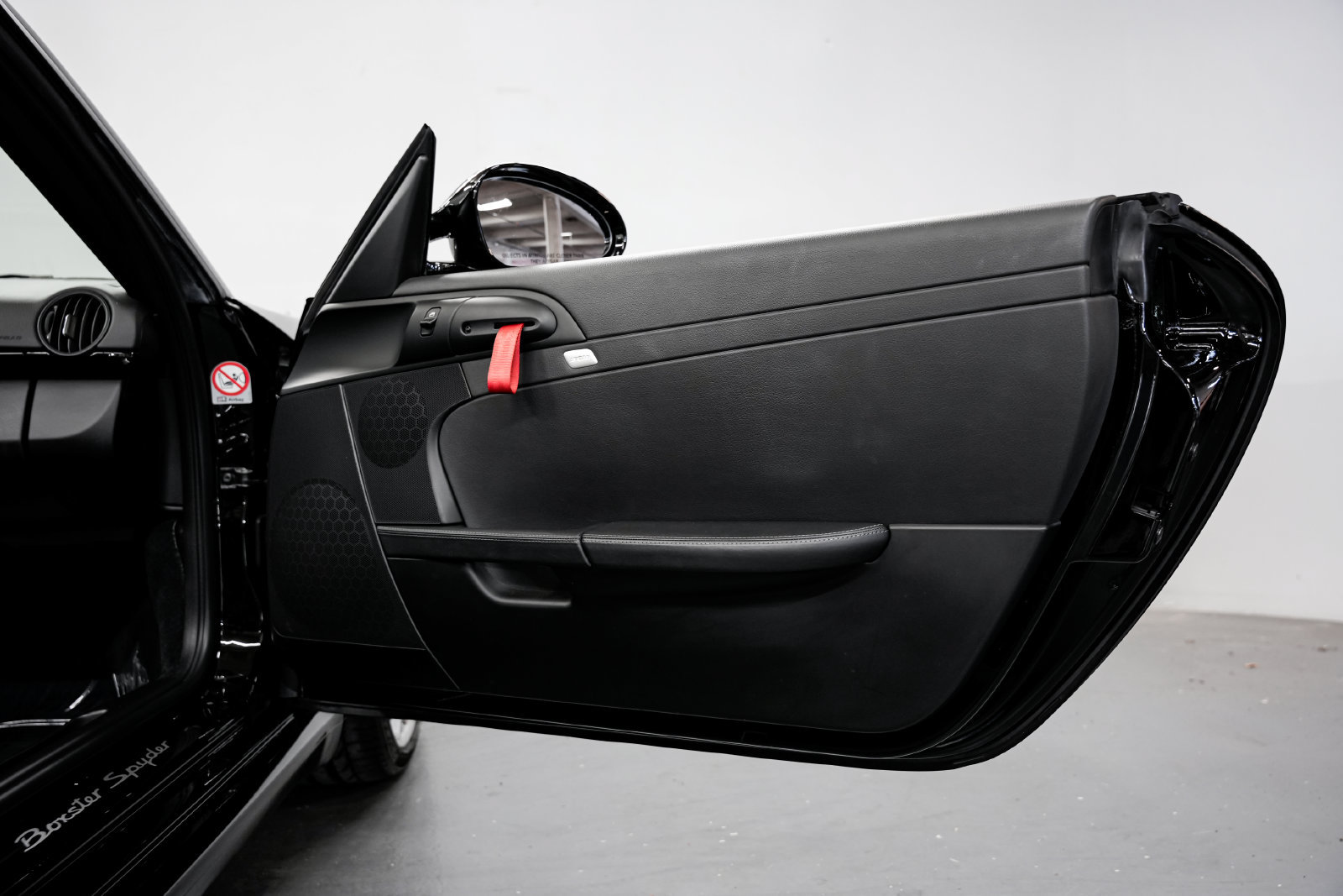 Used 2011 Porsche Boxster Spyder RWD image 21
