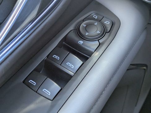 Used 2023 Chevrolet Suburban LS AWD/4WD image 27