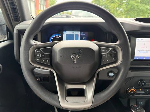 Certified 2023 Ford Bronco 2-Door AWD/4WD image 28
