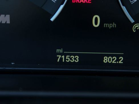 Used 2015 BMW M4 Convertible image 46