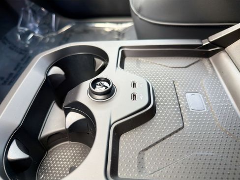 New 2026 BMW iX xDrive45 w/ M Sport Package image 31