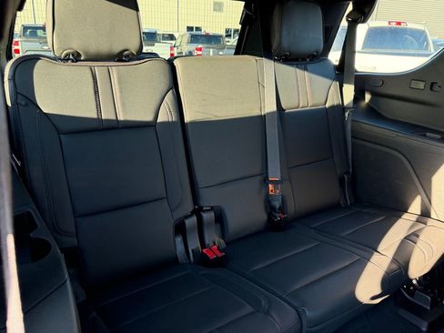 Used 2022 Chevrolet Tahoe RST w/ Luxury Package image 21