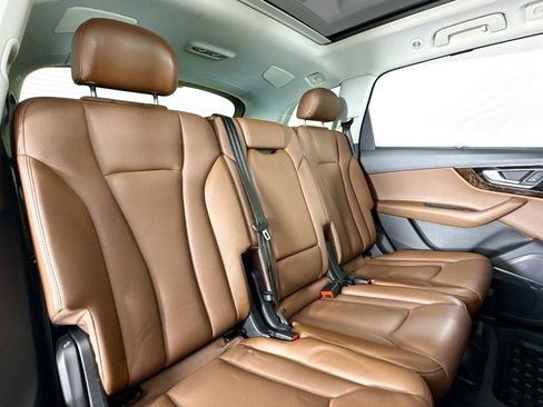 Used 2019 Audi Q7 3.0T Prestige w/ Prestige Package image 15