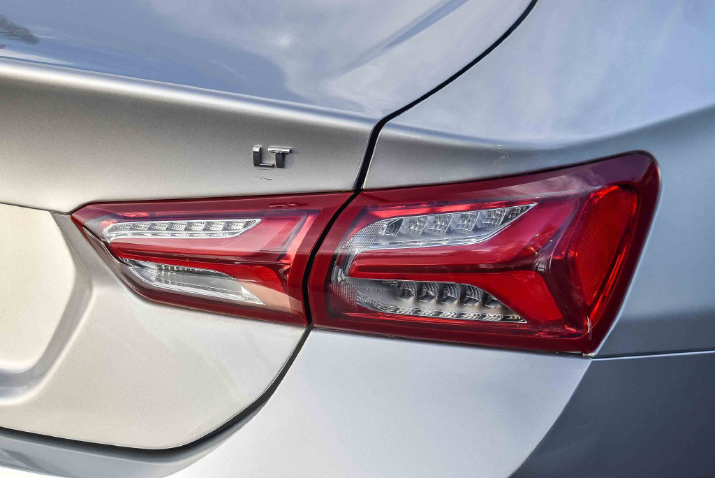 Used 2019 Chevrolet Malibu LT FWD image 7