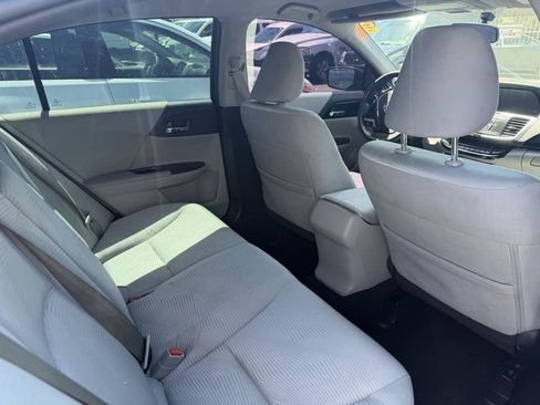 Used 2017 Honda Accord LX image 16