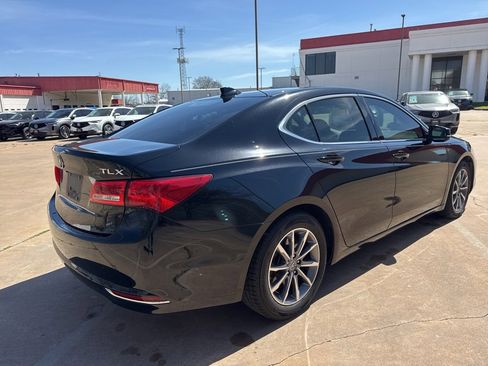 Used 2020 Acura TLX image 5