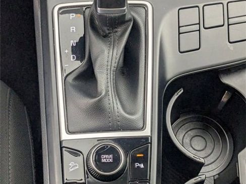 Used 2023 Kia Sportage LX image 21