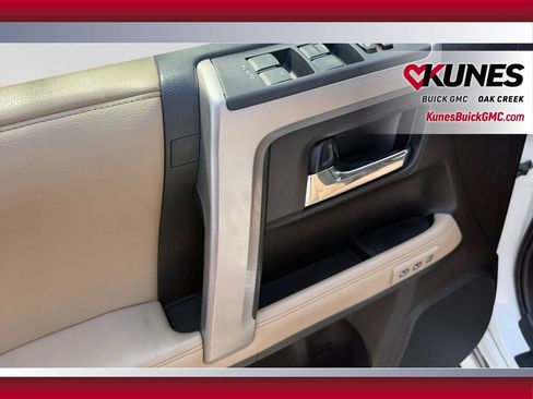 Used 2018 Toyota 4Runner Limited AWD/4WD image 21