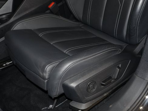 Used 2024 Audi Q4 e-tron Premium Plus AWD/4WD image 24