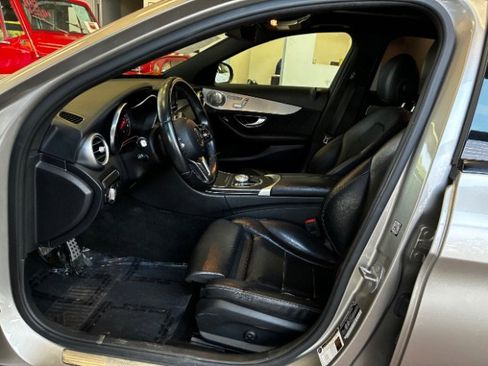 Used 2019 Mercedes-Benz C 300 4MATIC Sedan image 18
