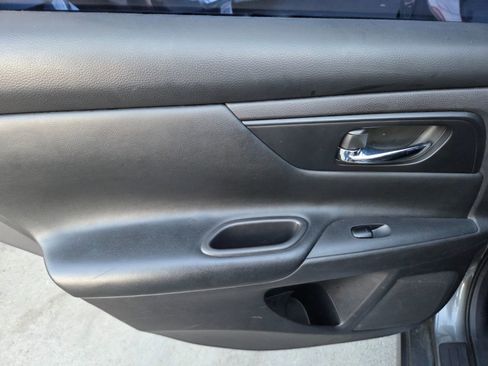 Used 2018 Nissan Altima 2.5 S w/ S Convenience Package image 8