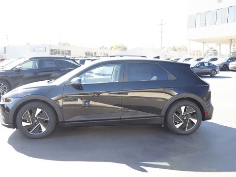 New 2026 Hyundai Ioniq 5 SEL image 6