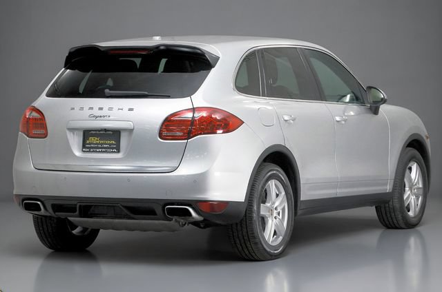 Used 2014 Porsche Cayenne AWD/4WD image 2