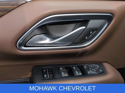 Used 2024 Chevrolet Tahoe High Country AWD/4WD image 24