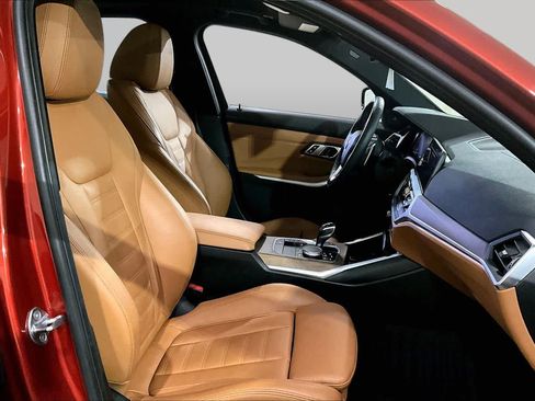 Used 2019 BMW 330i xDrive Sedan w/ Premium Package AWD/4WD image 7