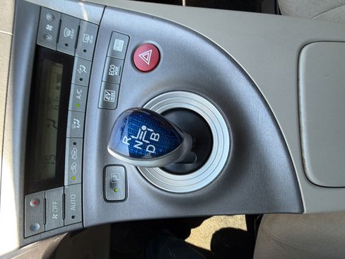 Used 2012 Toyota Prius Two FWD image 16